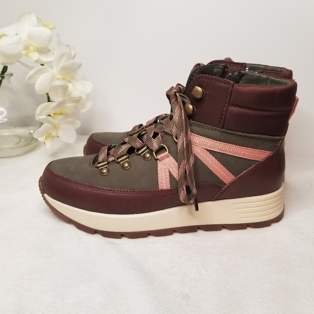 NWOB Alex Marie Women's Thayla suede nubuck lace up hiker sneakers size 6.5